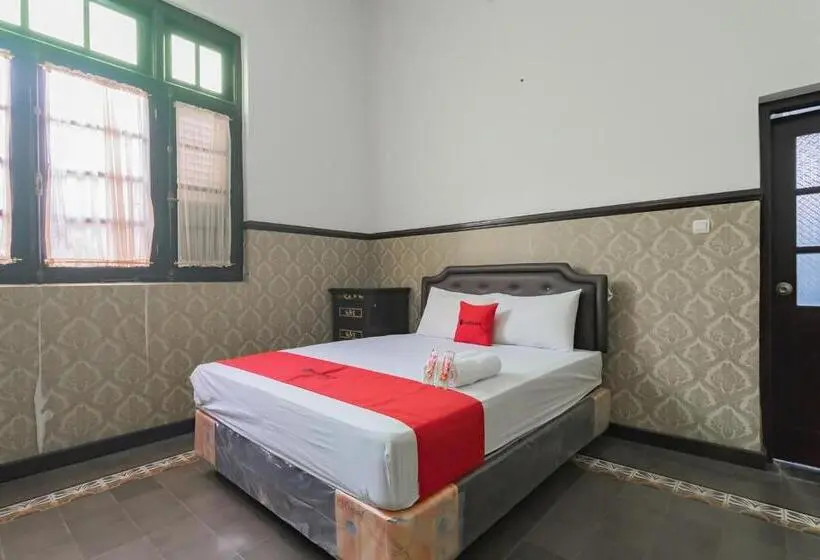 スタンダードルーム, Reddoorz Syariah @ Kolonial Guest House