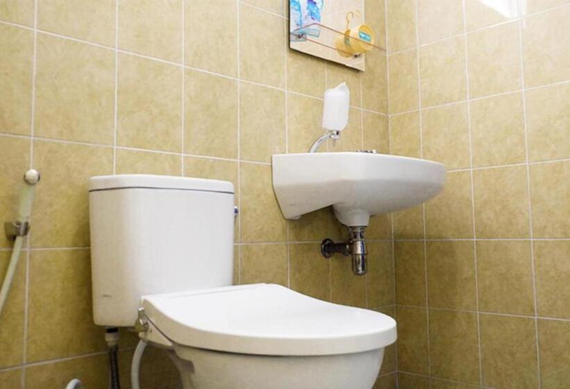 标准间, Reddoorz Syariah @ Kolonial Guest House