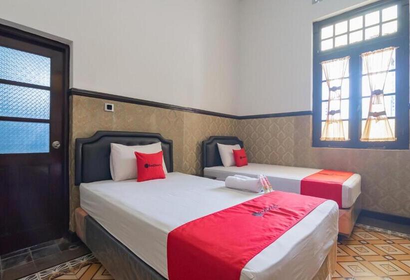 Номер Стандарт, Reddoorz Syariah @ Kolonial Guest House