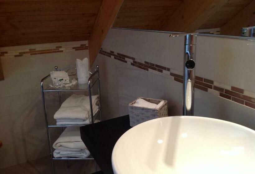 חדר סטנדרט לשלושה, B&b Al Sasso