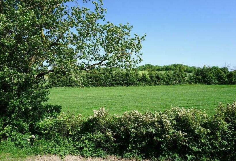 חדר משפחתי, La Bergerie De Valerie