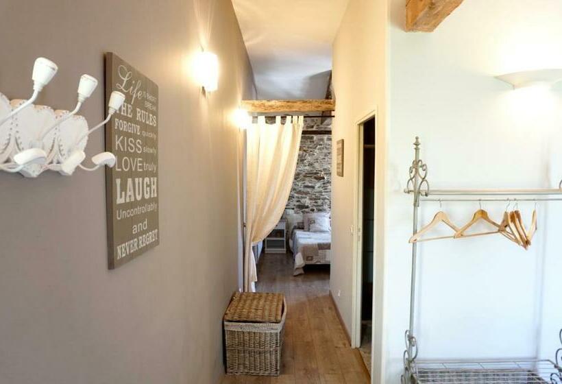 חדר משפחתי, La Bergerie De Valerie