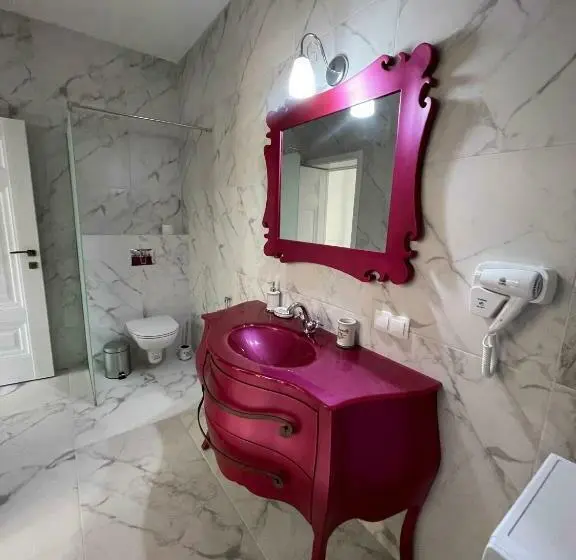 １階の１ベッドルームアパートメント, Boutique Hotel Enjoy