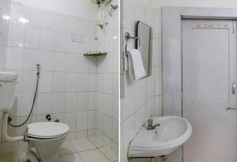 デラックスルーム, Fabhotel Sunita S