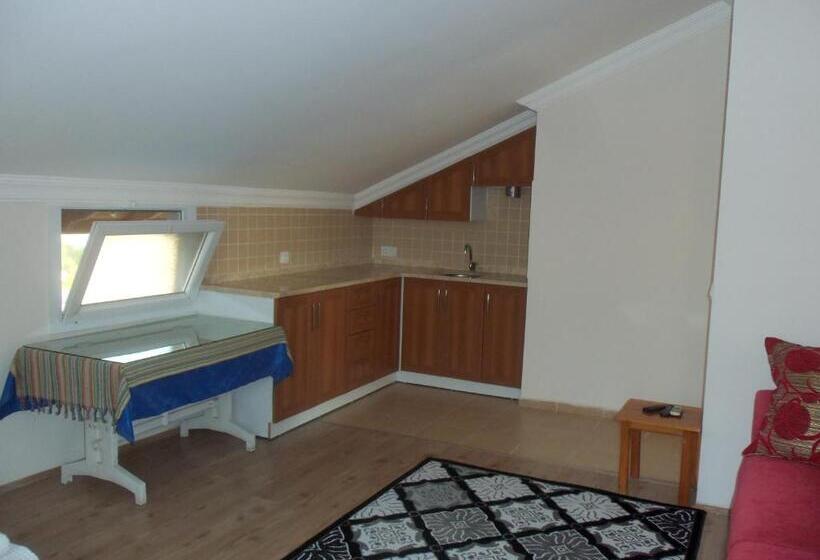 غرفة عائلية, Cam