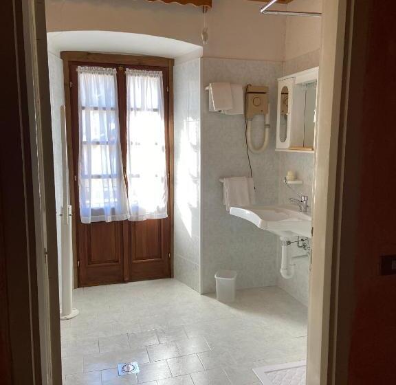 غرفة قياسية ثلاثية, Col Du Mont