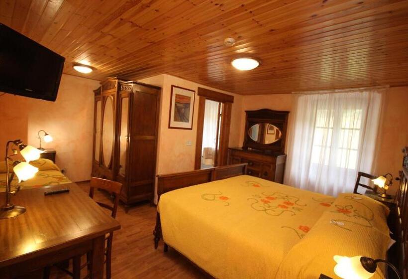 חדר סטנדרט לשלושה, Col Du Mont