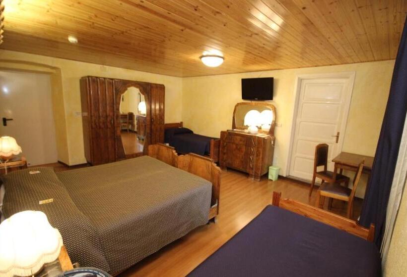 غرفة قياسية رباعية, Col Du Mont