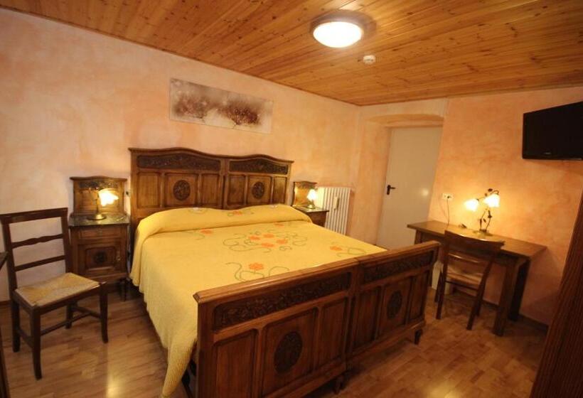 غرفة قياسية ثلاثية, Col Du Mont