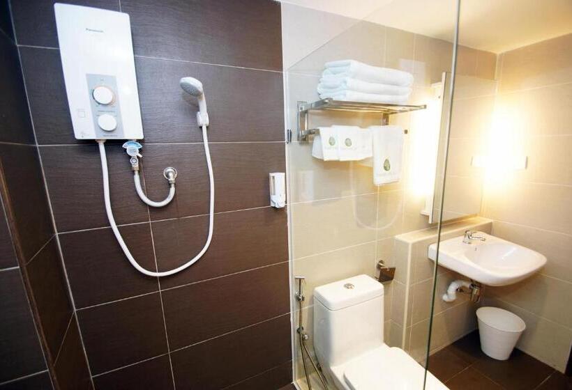 غرفة ديلوكس مزودة بشرفة, Good Luck Inn