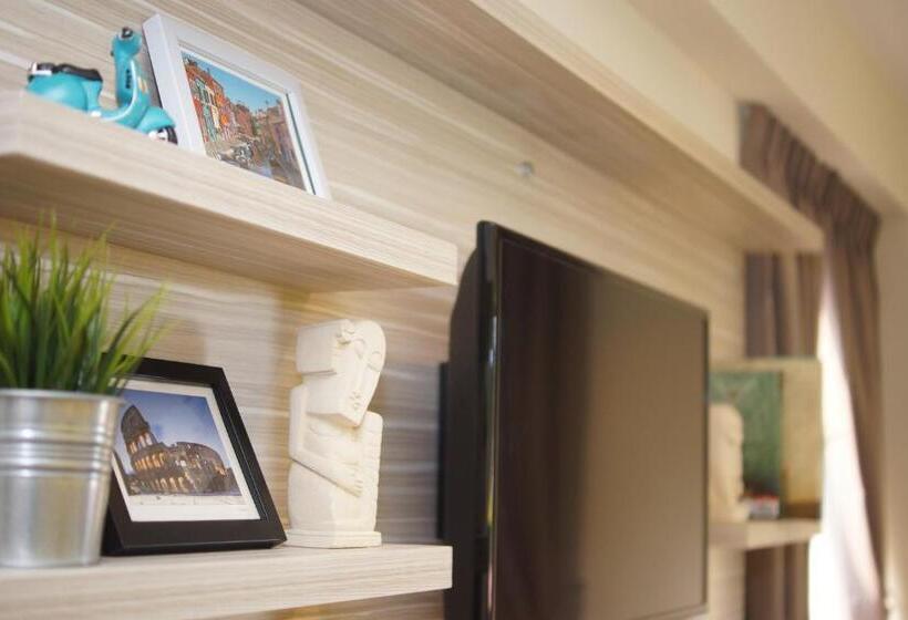 جناح بريميوم, Good Luck Inn