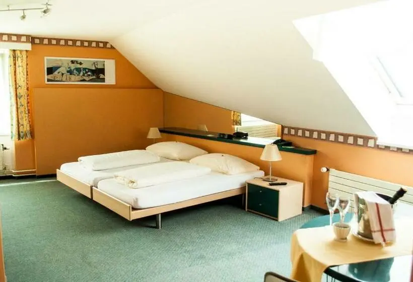 スタンダードルーム, Landgasthof Lowen