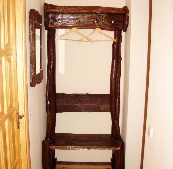 バルコニー付きスタンダードルーム, Pershyi Kordon Tourist Complex