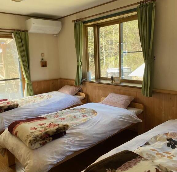 스탠다드 트리플 룸, Azumino Backpackers 山の風