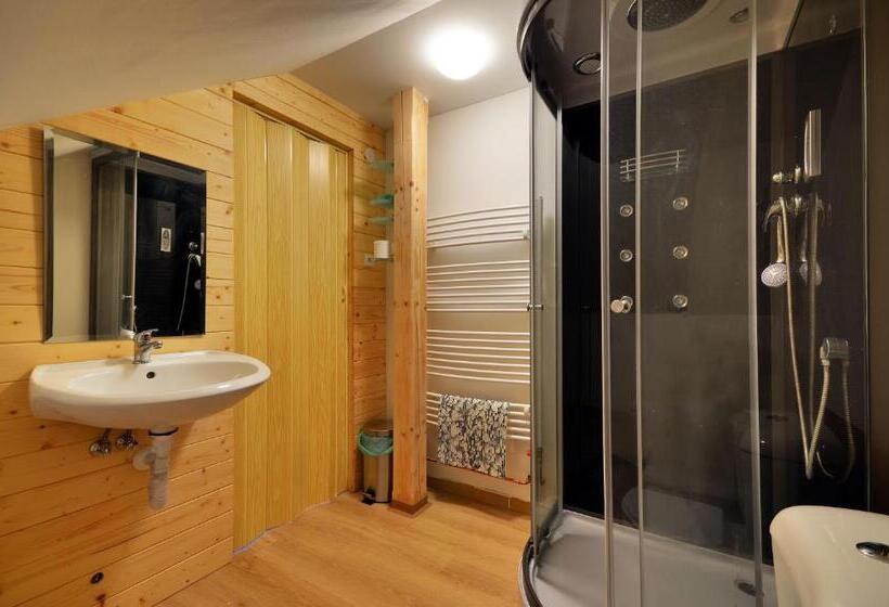Четырехместный Номер Стандарт, Penzion A Apartmány Skipark Hraběšice