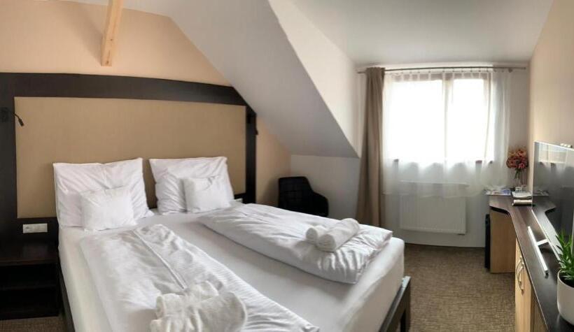 스탠다드 룸 킹사이즈 침대, Penzion U Broucka