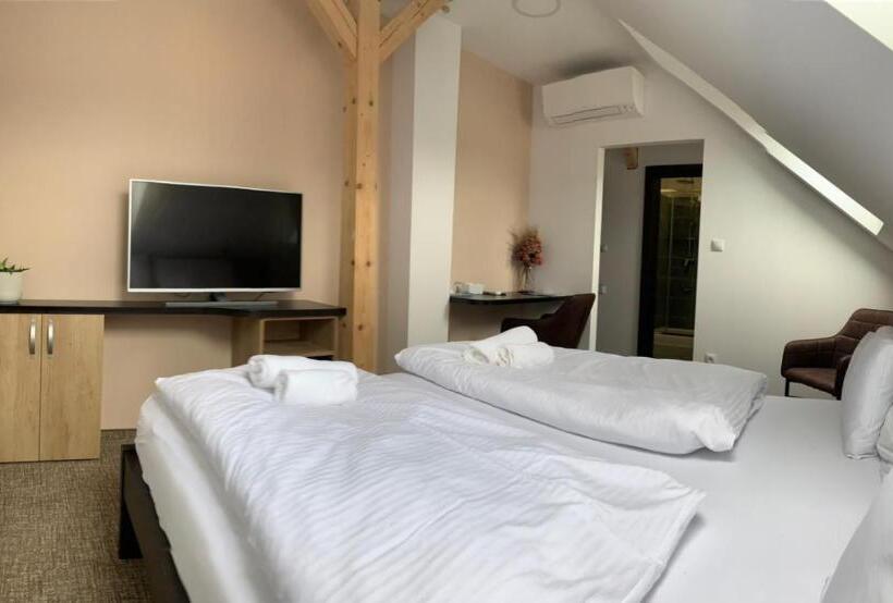 스탠다드 룸, Penzion U Broucka