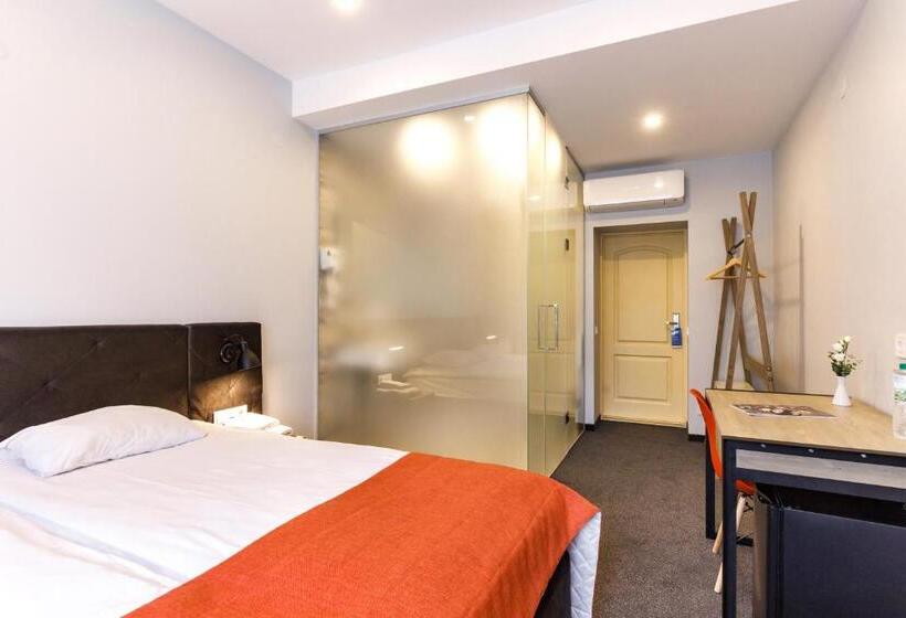 标准间, Voevodyno Resort