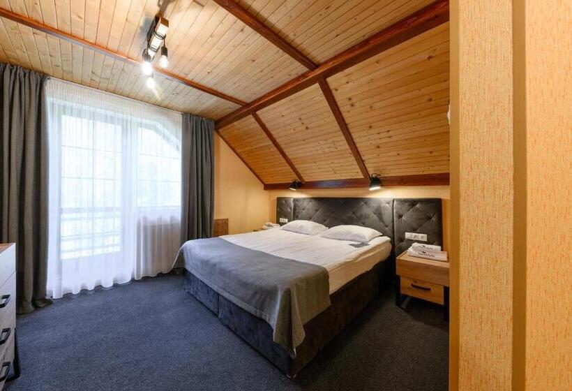 Четырехместный Номер Deluxe, Voevodyno Resort
