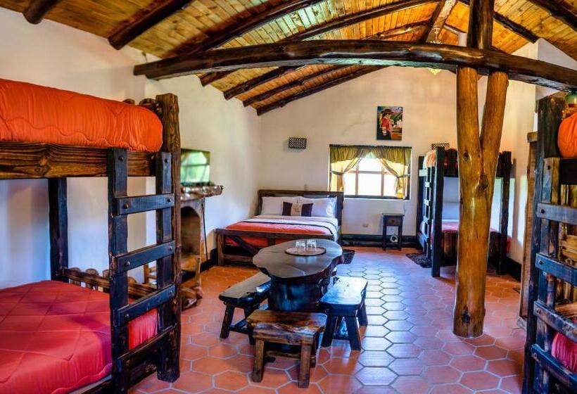 اتاق خانوادگی, Hacienda Turistica Intihuatana