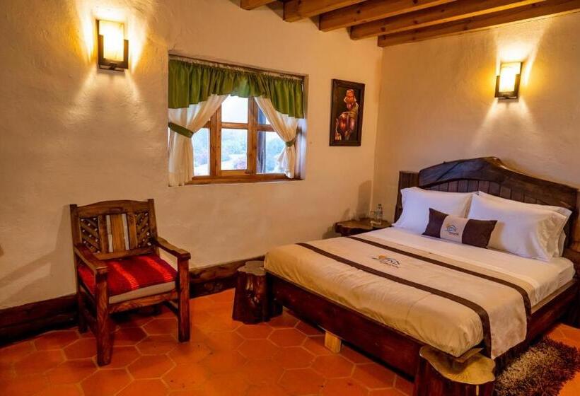 اتاق لوکس سه تخته, Hacienda Turistica Intihuatana
