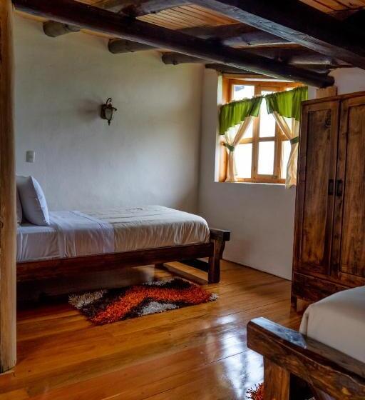 اتاق راحتی سه تخته, Hacienda Turistica Intihuatana