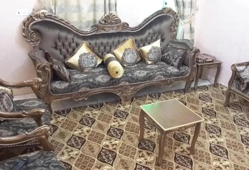 スイート, Bahget Eljouf Furnished Apartment