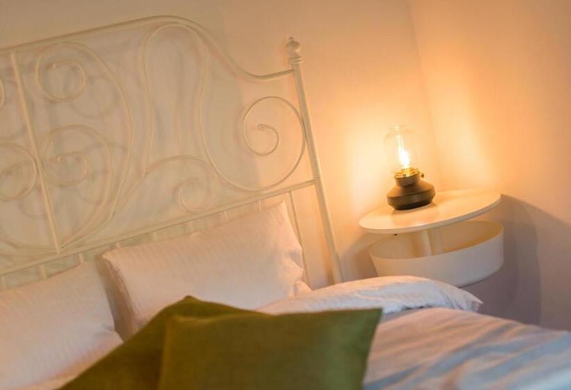 غرفة قياسية مع حمام خارجي, Casa Din Plai