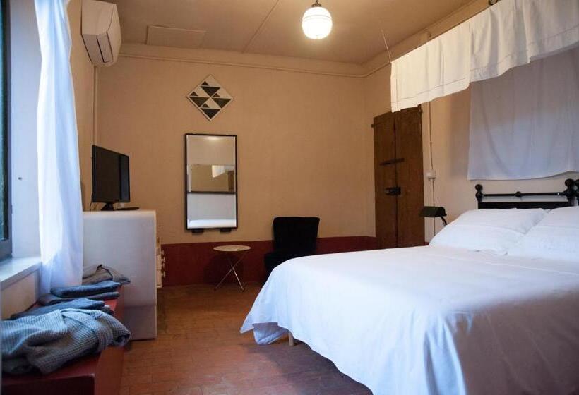 标准间, Corte Mantovanella