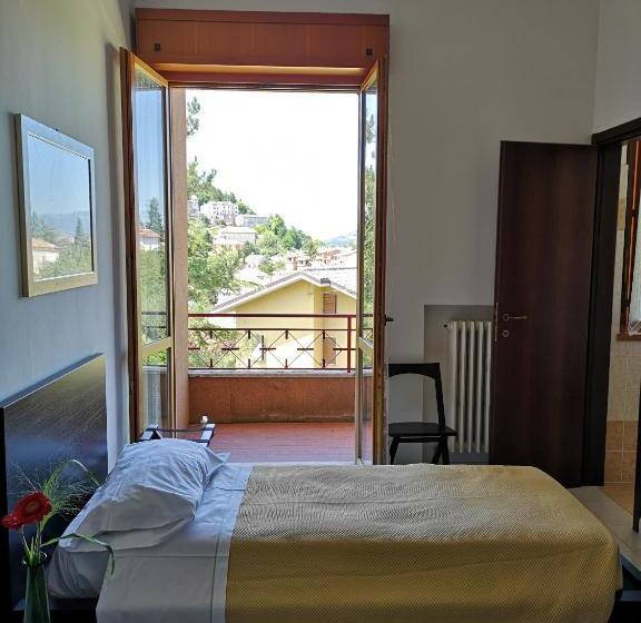 غرفة قياسية فردية, Balcone Sul Metauro