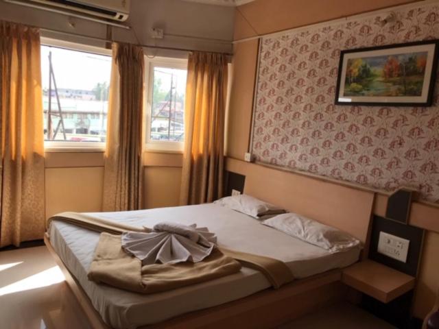 豪华房间, Bharati Lodge