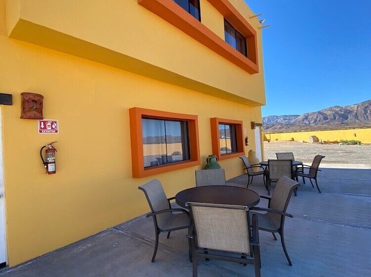 غرفة قياسية فردية, Los Vientos