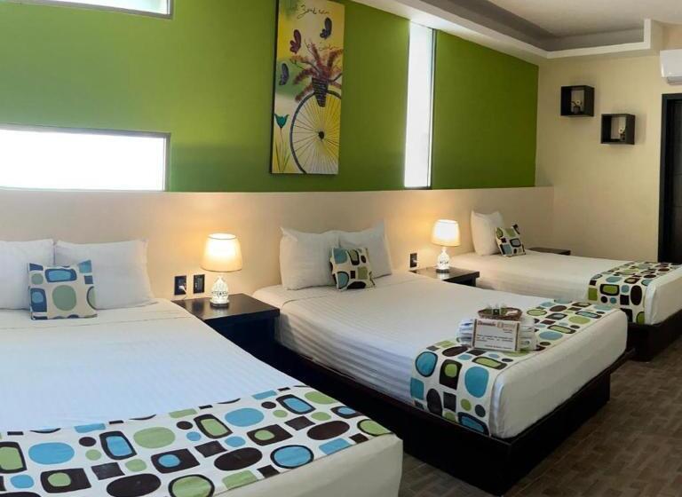 スタンダードトリプルルーム, Taxaha