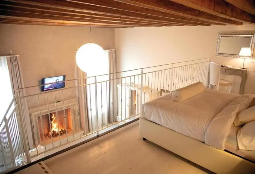 キングサイズベッドのスーペリアルーム, Villa Cornaro Tourist Suites