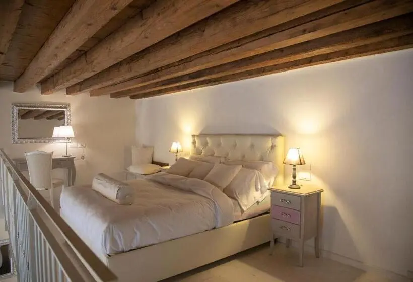 キングサイズベッドのスーペリアルーム, Villa Cornaro Tourist Suites