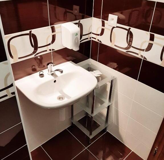 침실 1개 아파트, Jolán Pension & Restaurant