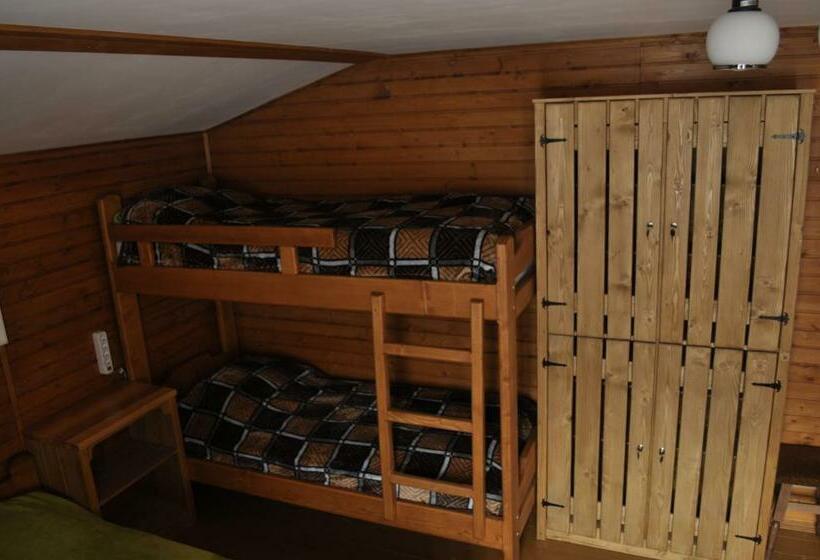 Llit en Habitació Compartida, рада дараба