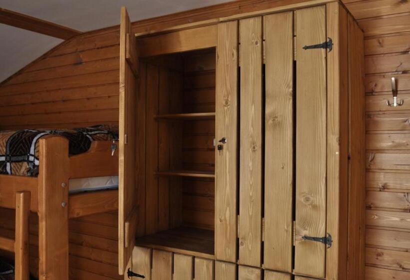 Llit en Habitació Compartida, рада дараба