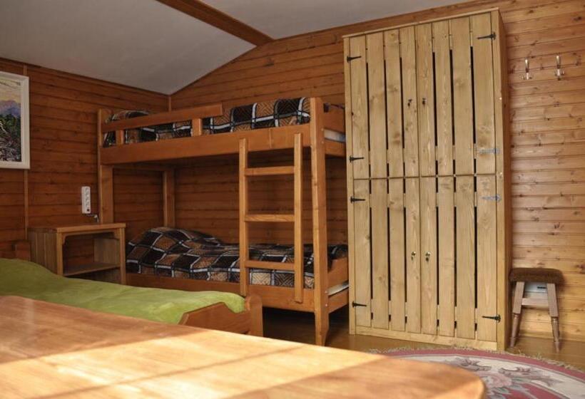 Llit en Habitació Compartida, рада дараба