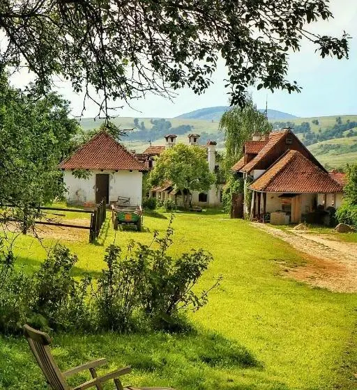 浴室共有ファミリールーム, Count Kálnoky S Transylvanian Guesthouses
