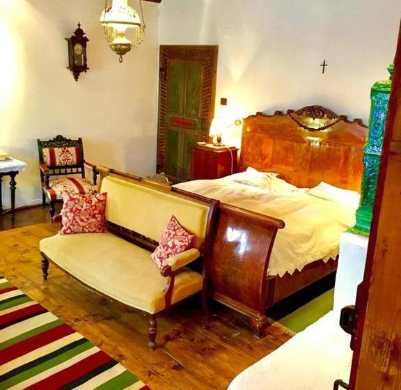 スタンダードルーム, Count Kálnoky S Transylvanian Guesthouses