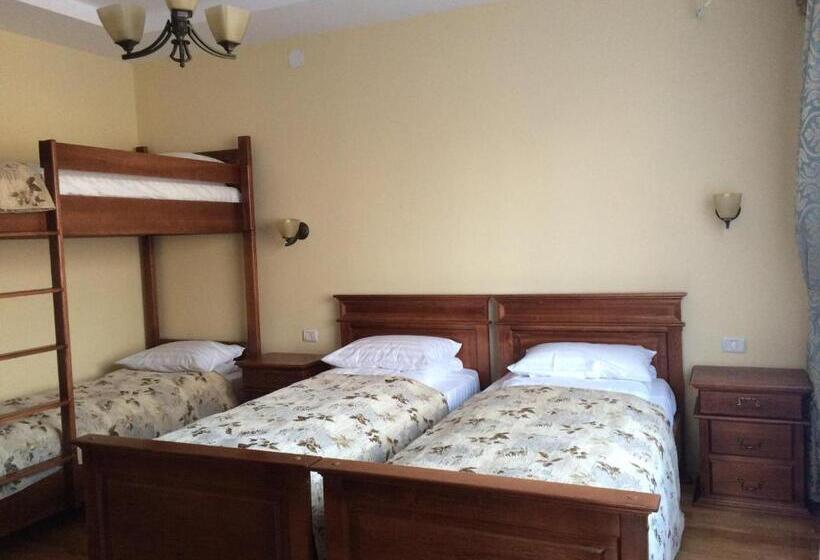 スタンダード４人部屋, Pensiunea Maria