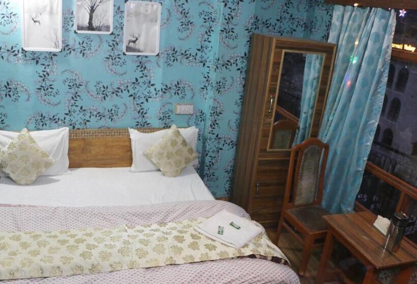 غرفة قياسية سرير كينج, Manikaran View