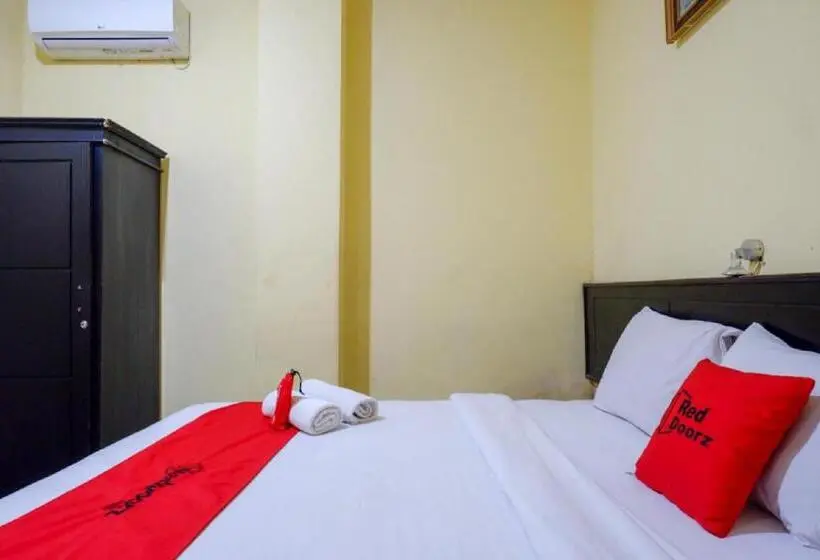 اتاق سوپریور, Reddoorz Near Citraland Waterpark Kendari