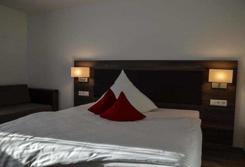 חדר סטנדרט, Restaurant Lamm