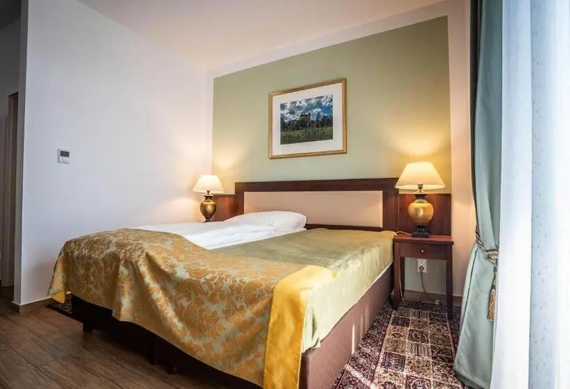 Quarto Estandar, Volf