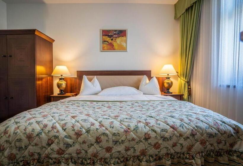 غرفة قياسية, Volf