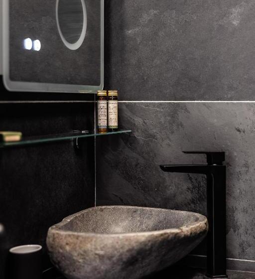 Номер Deluxe, Cardiff Arms Bistro &