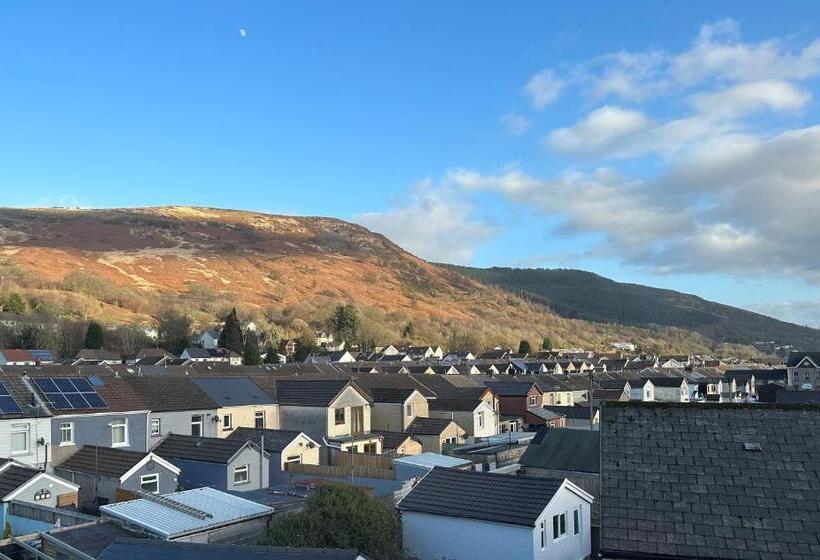 Семейный Номер Deluxe, Cardiff Arms Bistro &