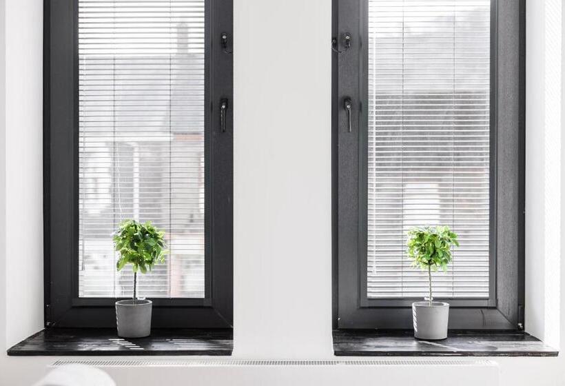 Номер Стандарт, Cardiff Arms Bistro &